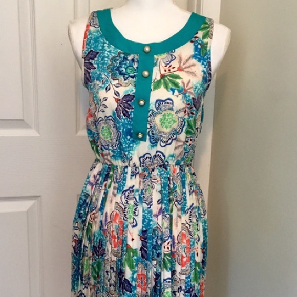 EVERLY Floral Sleeveless Pleated Dress - Picture 8 of 9